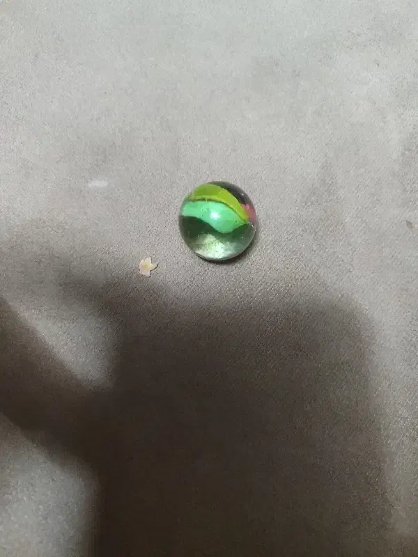 تیله|اسباب‌بازی بچه|قم, بکایی|دیوار