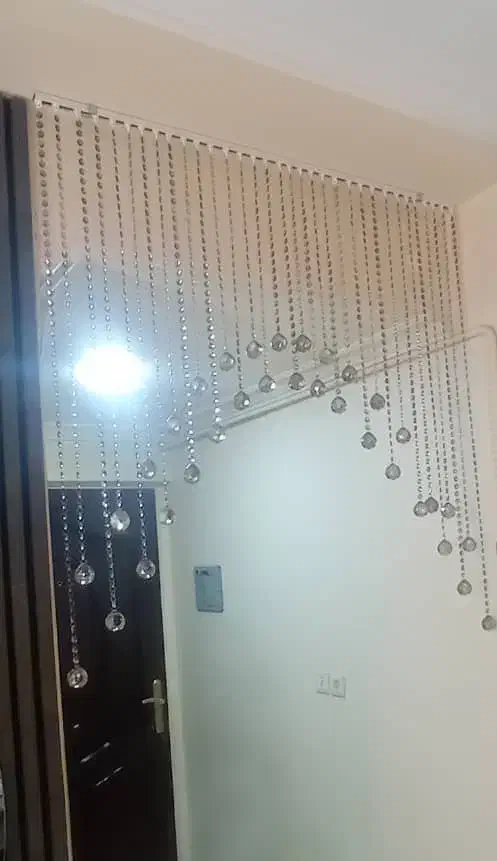 تزیینی|لوستر و چراغ آویز|پرند, فاز ۵|دیوار