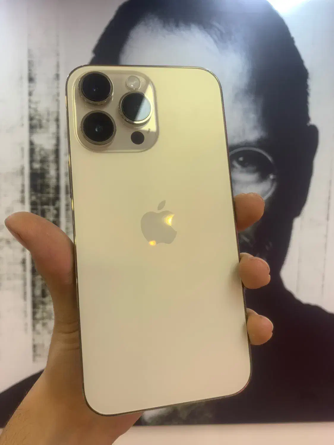 ایفون ۱۴ پرو مکس گلد تمیز|موبایل|اصفهان, آبشار|دیوار