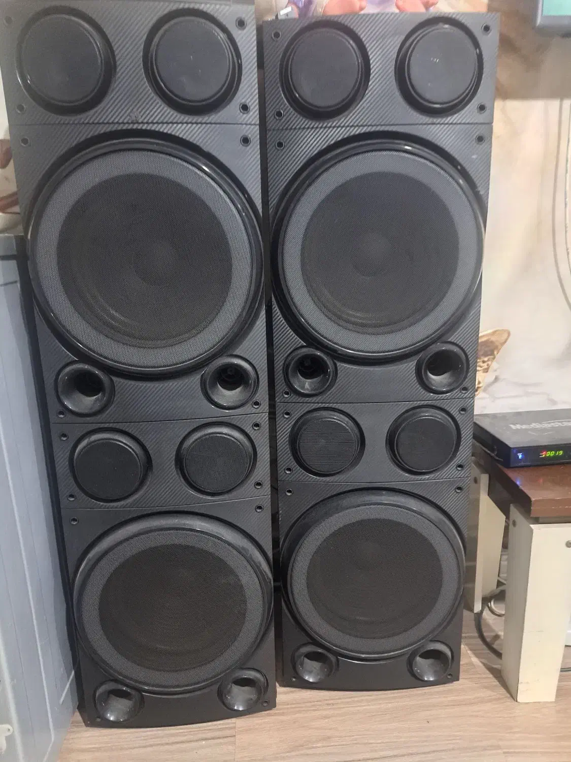 باند بزرگ دوتایی|سیستم صوتی خانگی|رشت, یخسازی|دیوار