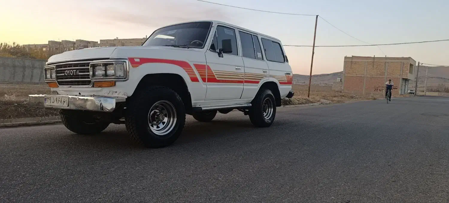 تویوتا استیشن|خودرو سواری و وانت|شاهین دژ, |دیوار