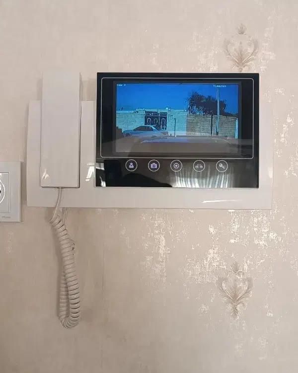 تعمیرات آیفون صوتی و تصویری و...|خدمات پیشه و مهارت|ایلام, |دیوار