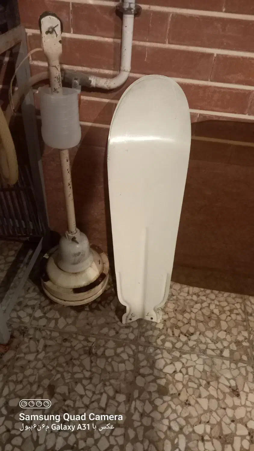 پنکه سقفی و بیل|پنکه و تصفیهکنندهٔ هوا|کاشان, امیرکبیر|دیوار