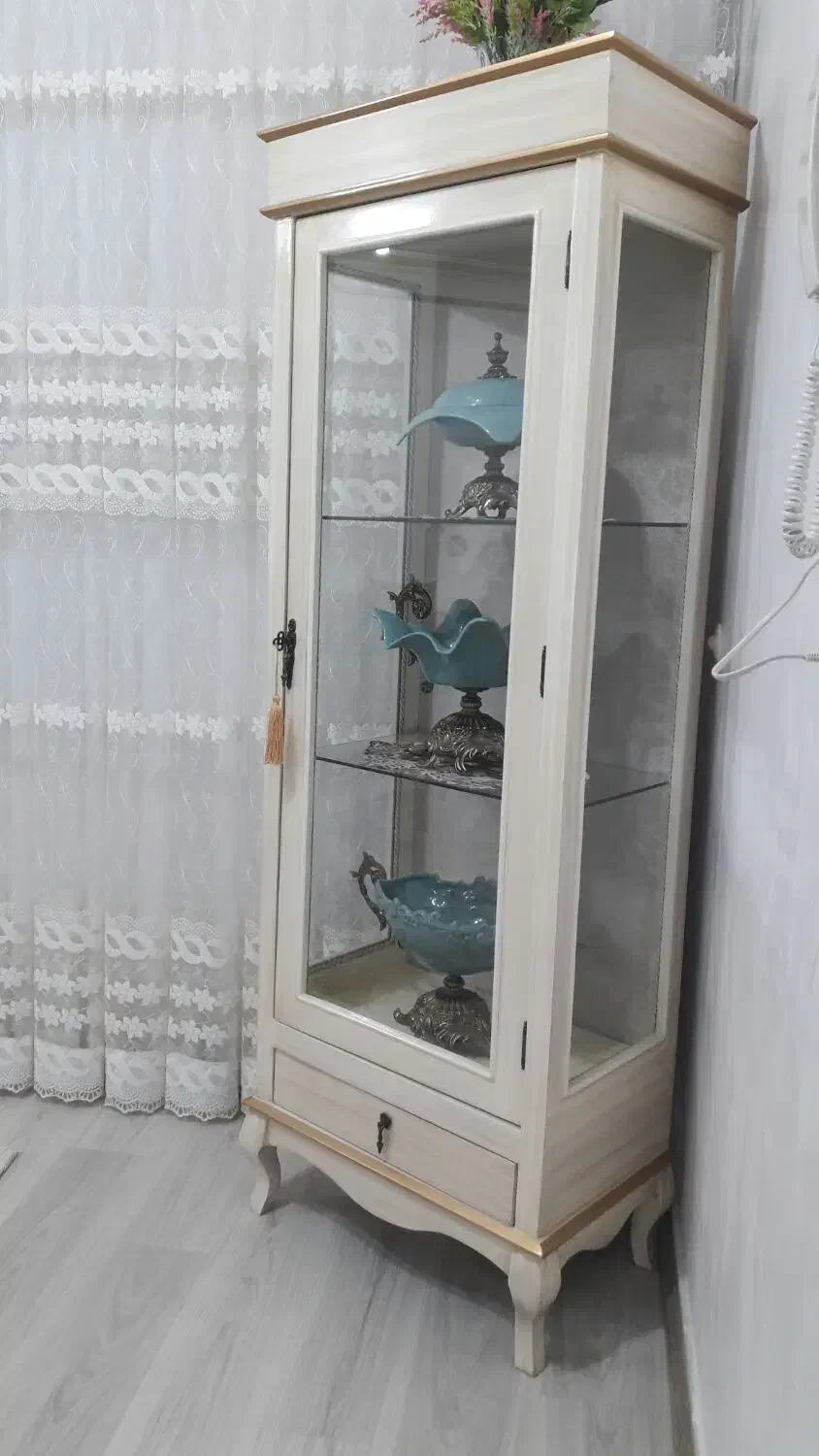 سالم بدون خط و خش در حد نو|بوفه، ویترین، کنسول|پارسآباد, |دیوار