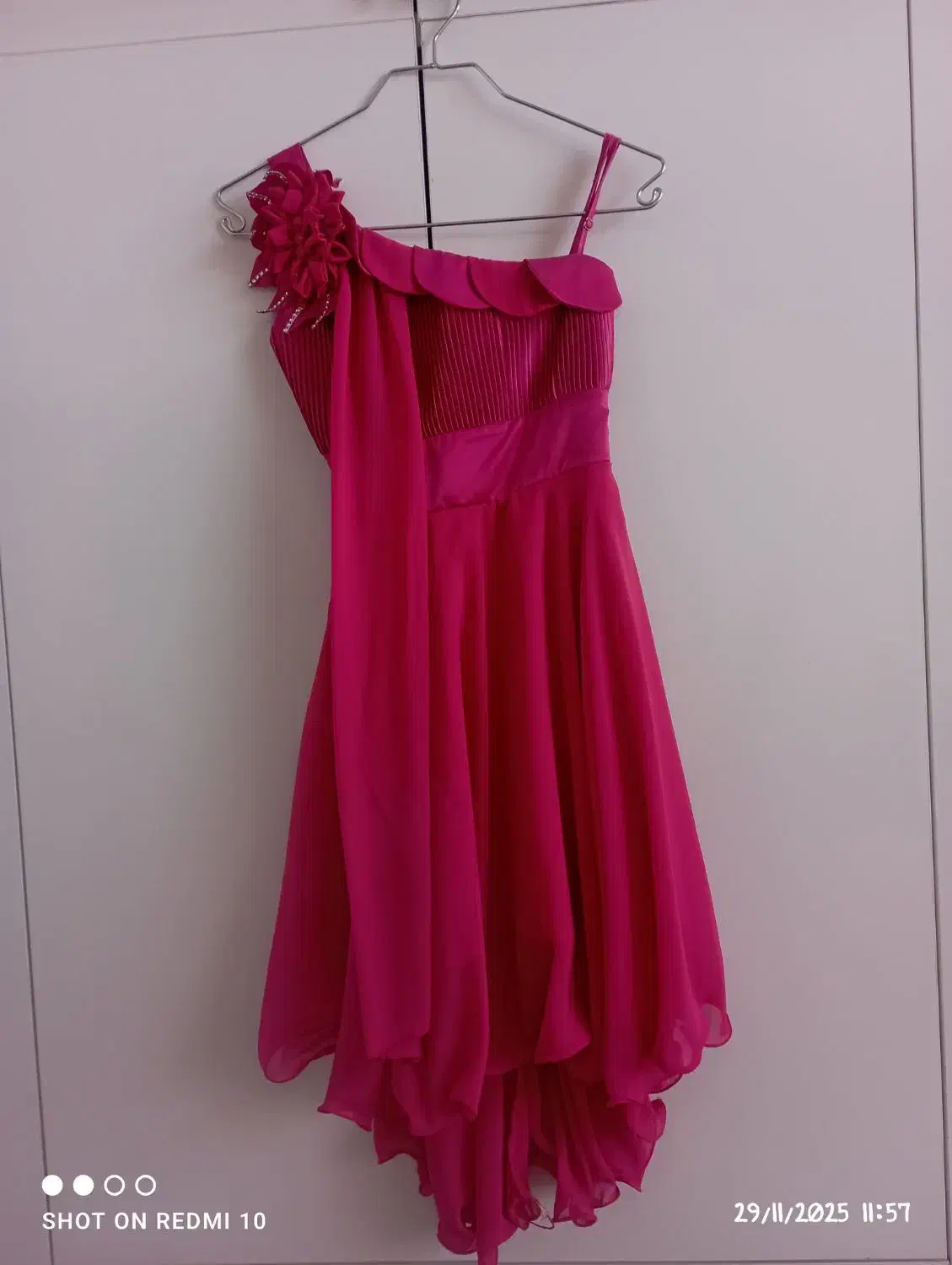 لباس مجلسی زنانه و دخترانه|لباس|نیشابور, شهرک ولیعصر|دیوار