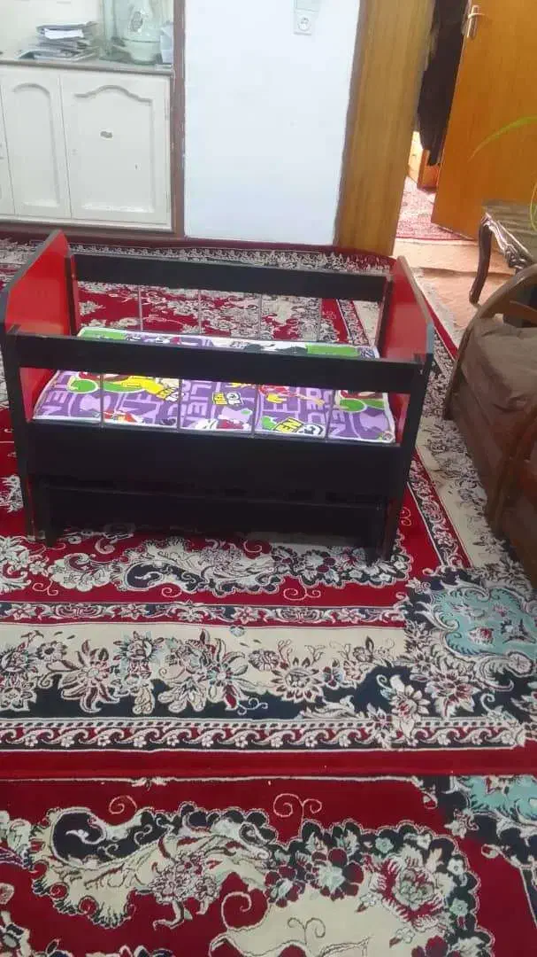 تخت کودک|تخت و صندلی بچه|مبارکه, |دیوار