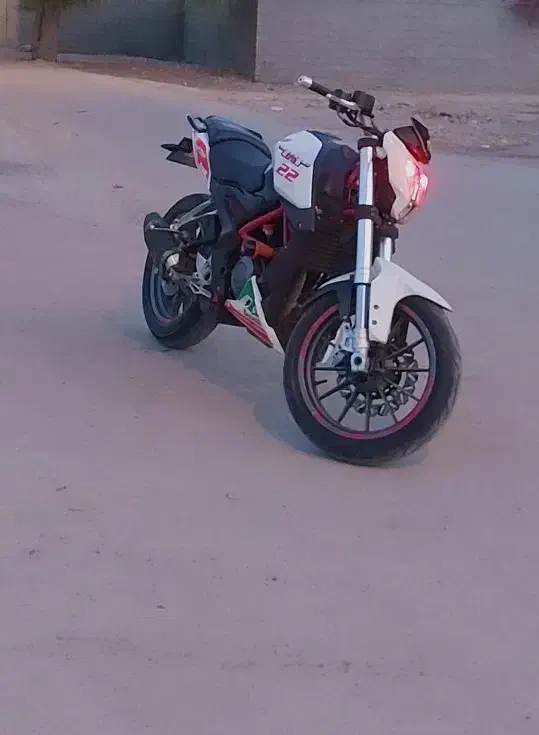 موتور بنلی 250 تک سیلندر میناب|موتورسیکلت|میناب, |دیوار