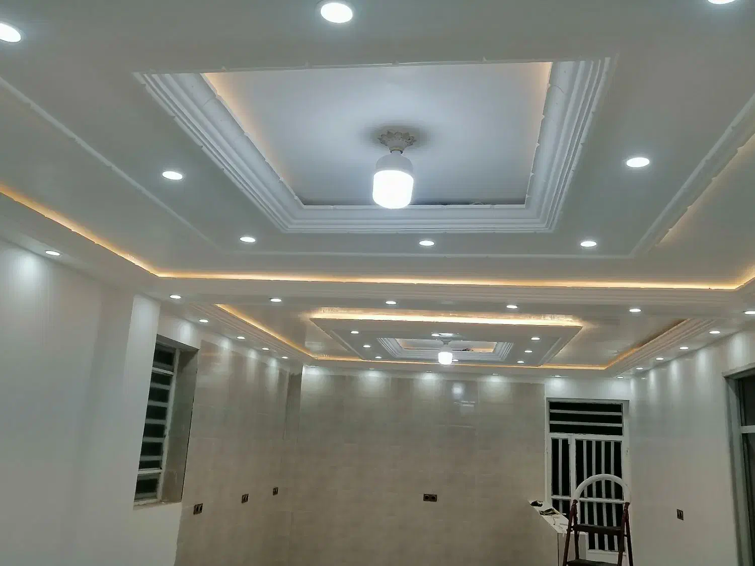 برق کشی ساختمان|خدمات پیشه و مهارت|بم, |دیوار