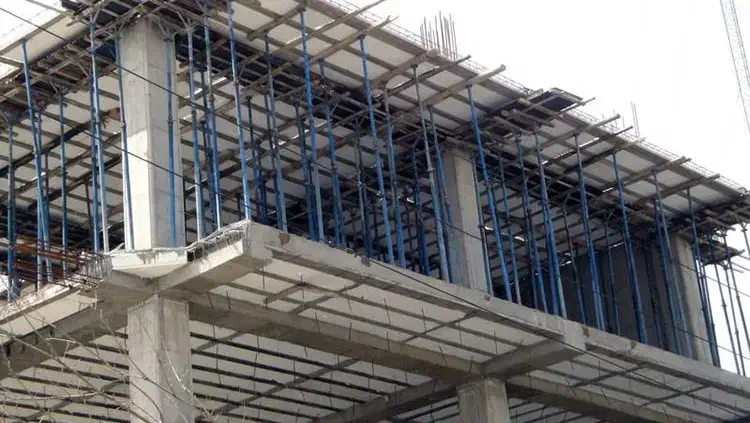 پیش فروش دو خواب بر بلوار مدرس به دلیل نیاز مالی|پیشفروش املاک|شیراز, دشت چنار|دیوار