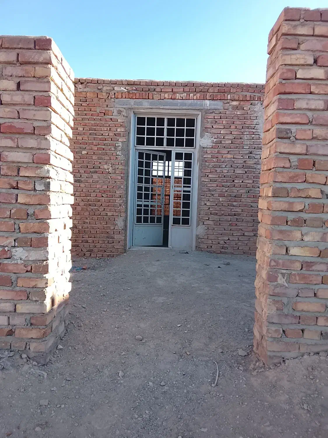 منزل فروشی دوکوچه بالاترازپرسی گاز|فروش خانه و ویلا|خاش, |دیوار