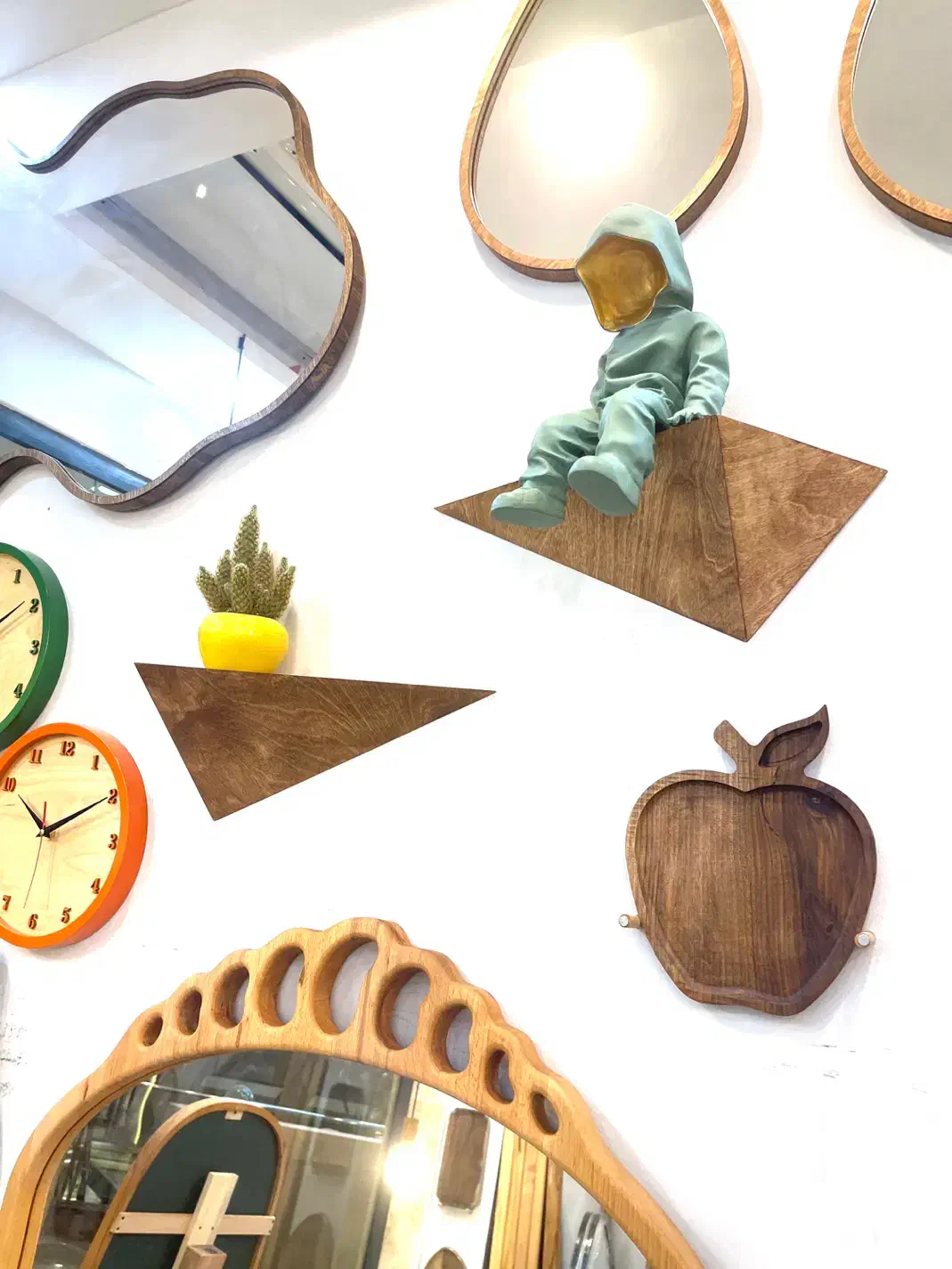 شلف دیواری|کتابخانه، شلف، قفسههای دیواری|تهران, سازمان برنامه شمالی|دیوار