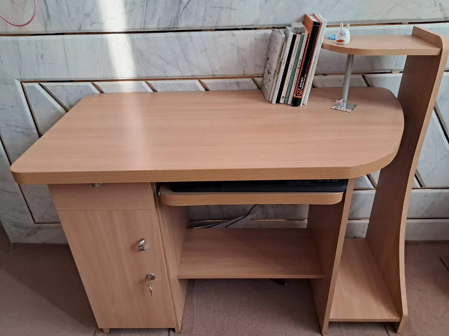 میز تحریر و کامپیوتر MDF|میز تحریر و کامپیوتر|نجفآباد, هفده شهریور|دیوار