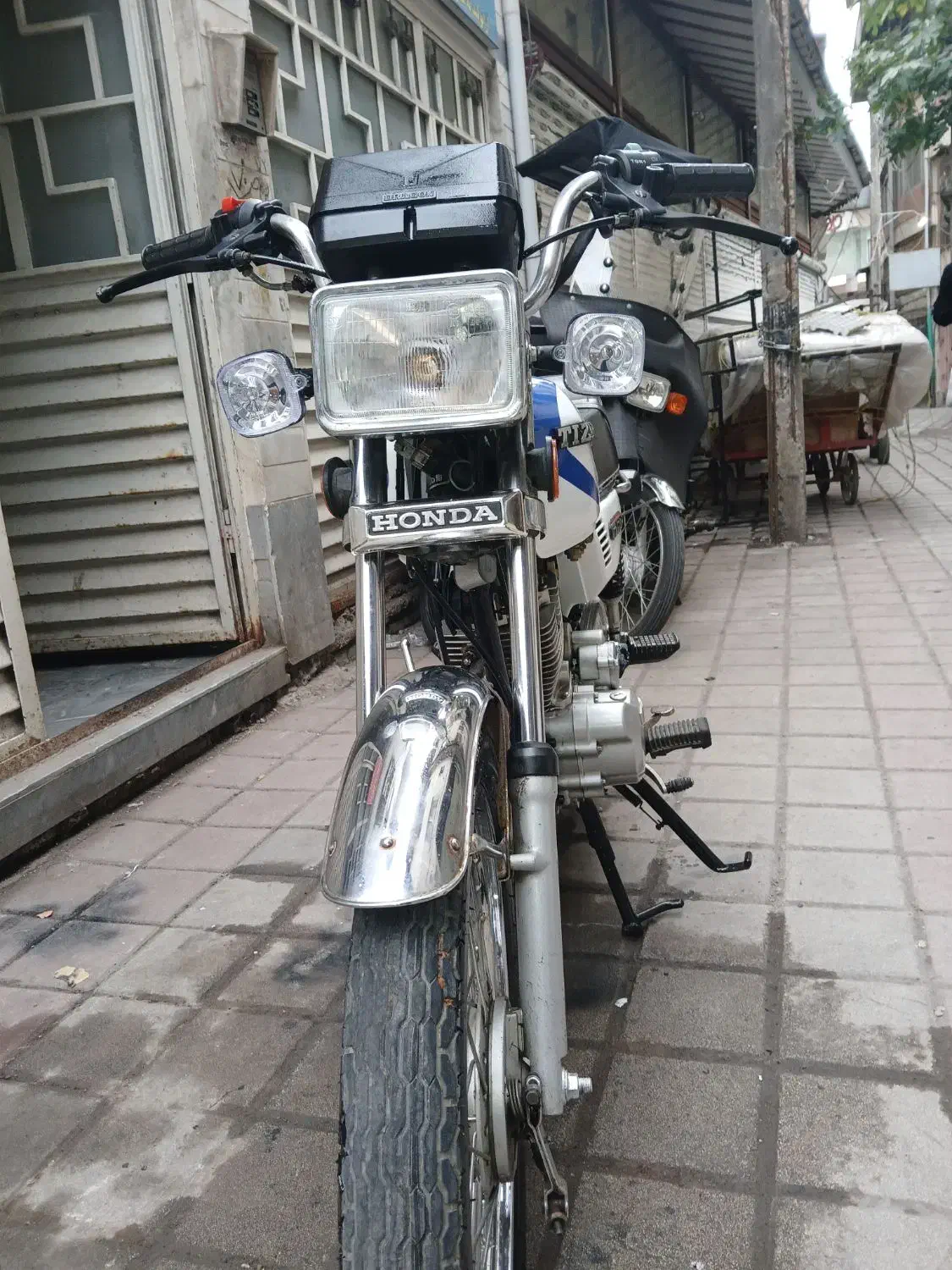 هوندا ۱۵۰ فابریکی و لای زرورقی|موتورسیکلت|رشت, بازار|دیوار