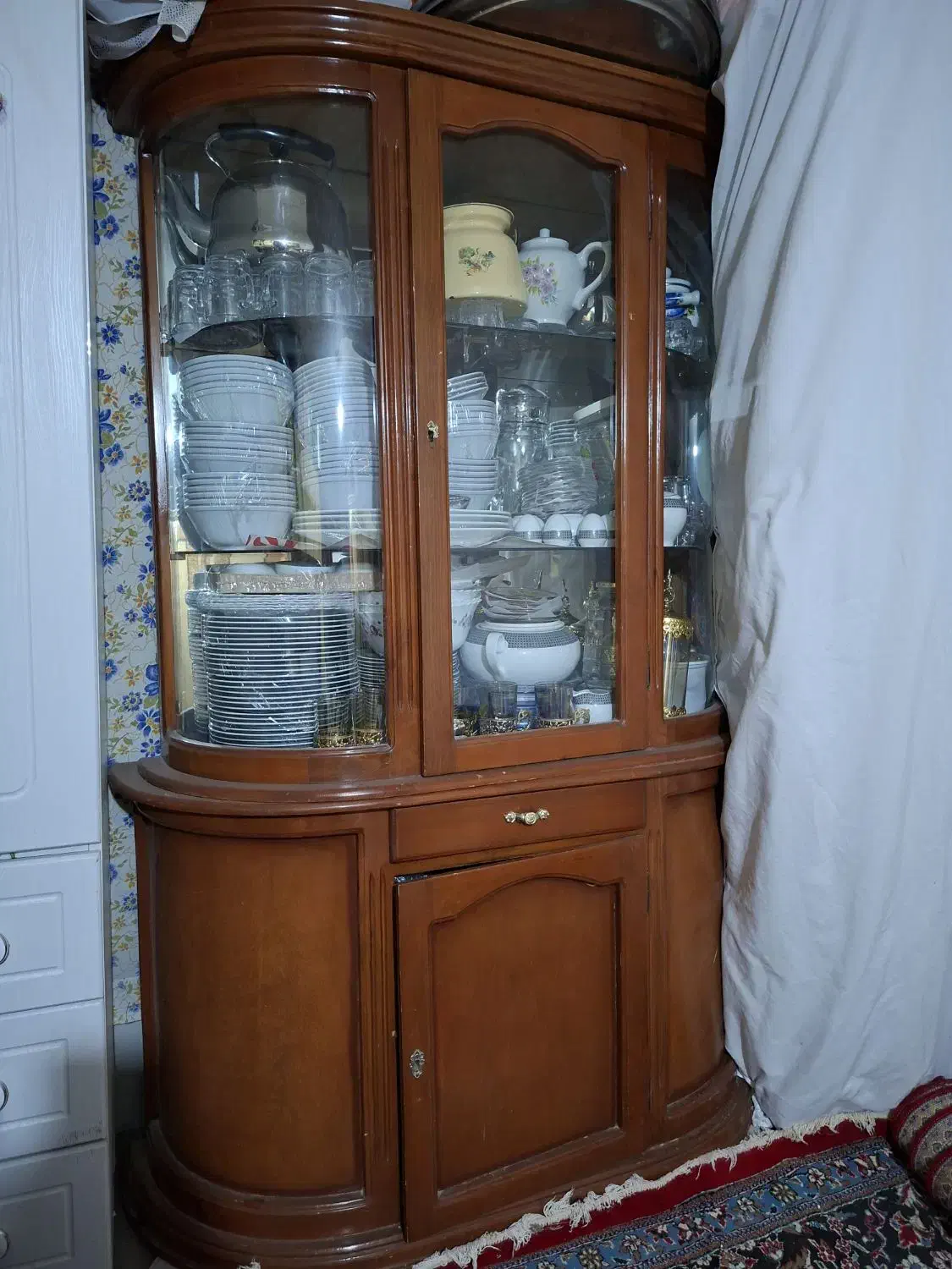 کمد و بوفه|جاکفشی، کمد، دراور|قیدار, |دیوار