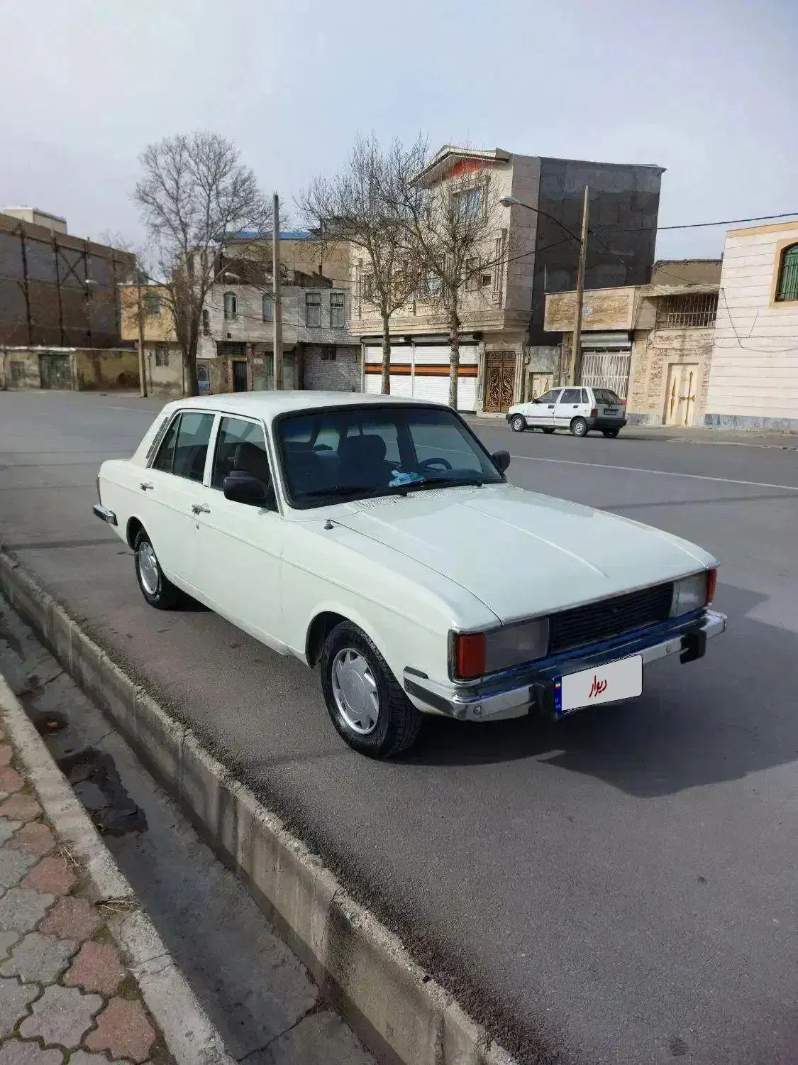 پیکان ۸۲ در حد|خودرو سواری و وانت|بروجرد, |دیوار