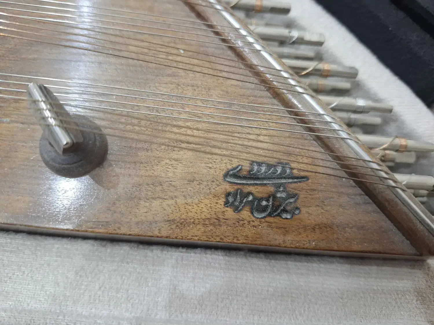 سنتور|سازهای سنتی|دورود, |دیوار