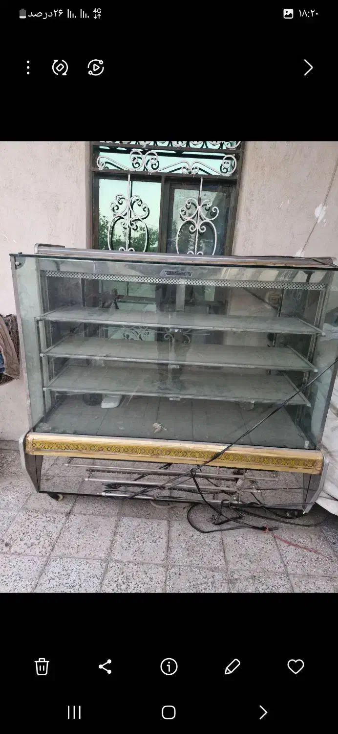 ویترین خشک قنادی|فروشگاه و مغازه|اراک, |دیوار