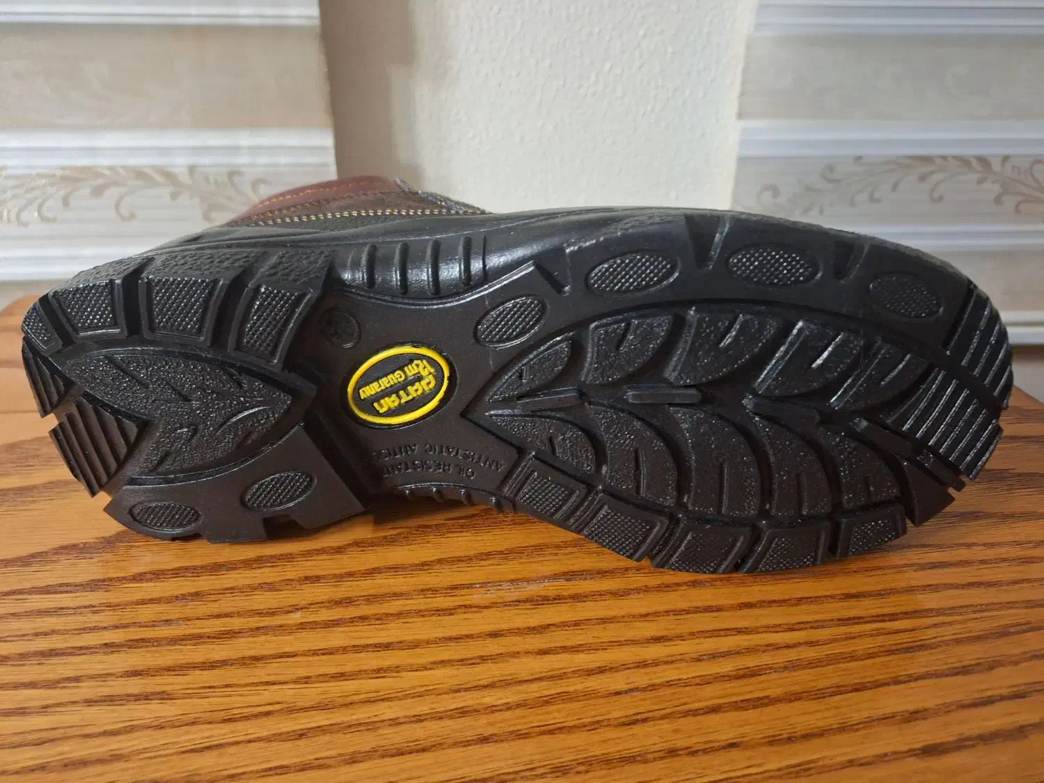 کفش ایمنی سایز 44|کیف، کفش، کمربند|شاهین‌شهر, فدک|دیوار