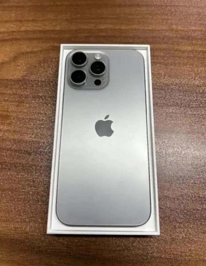 iphone 16 promax|موبایل|خرمآباد, |دیوار