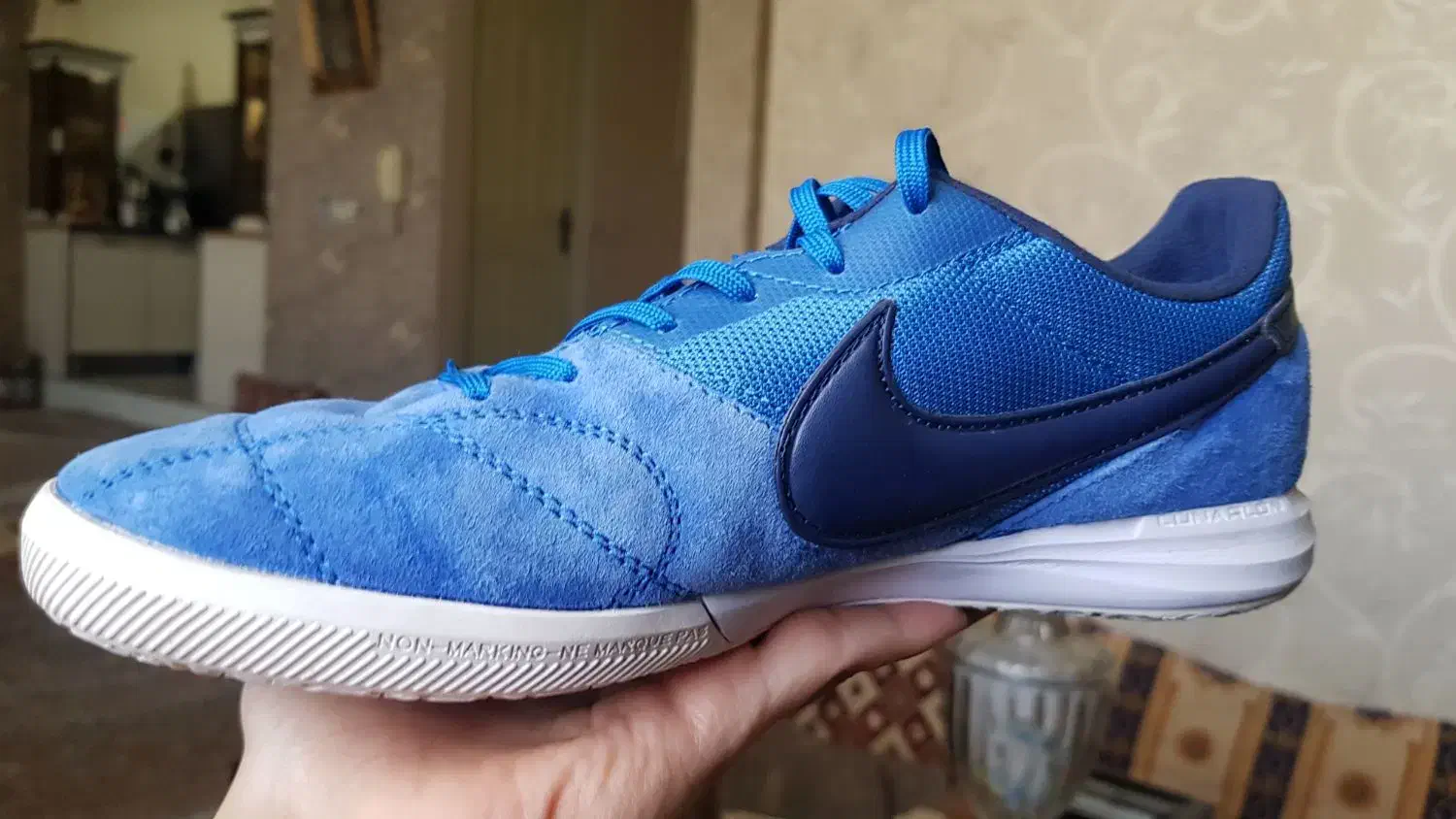 کفش فوتسال|کیف، کفش، کمربند|ملایر, |دیوار