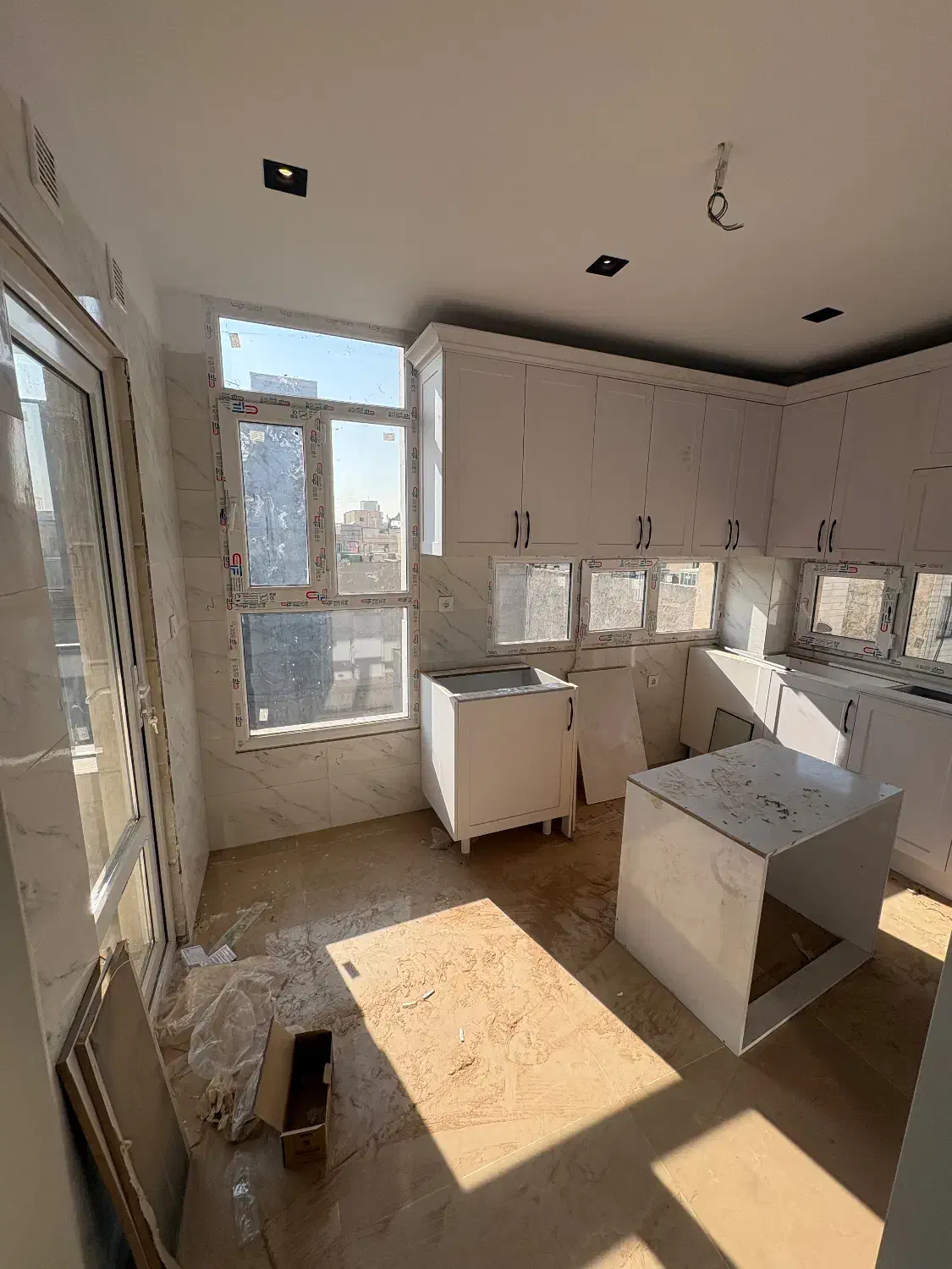 ۱۴۰ متر ۳ خواب ژورنالی کلید نخورده/ ویو مشجر میدان