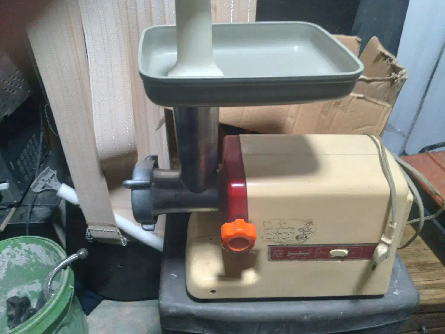 چرخ گوشت قدیمی|خردکن، آسیاب، غذاساز|مشگین شهر, |دیوار