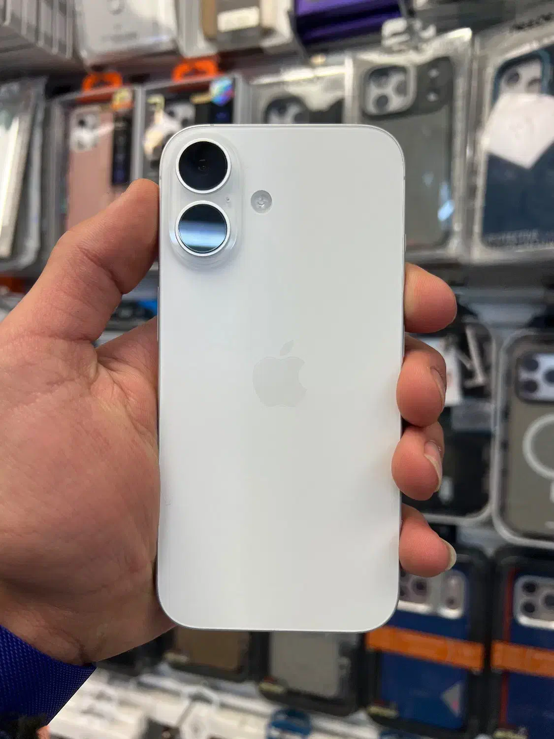 ایفون ۱۶ سفید تمیز|موبایل|تهران, بهارستان|دیوار