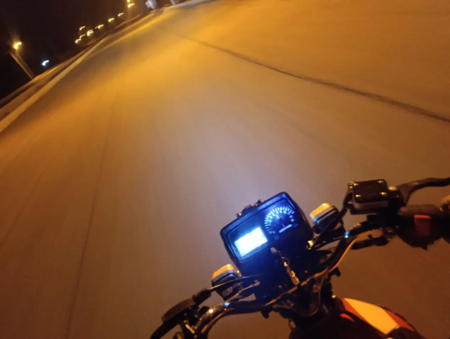 متور ۱۴۰۳ صفر لیفان ۲۰۰|موتورسیکلت|بم, |دیوار