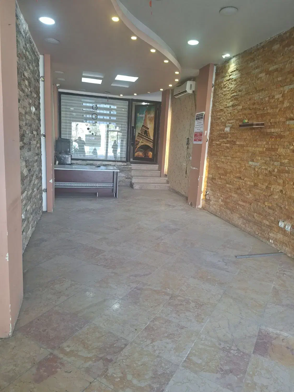 مغاز ۱۰۰متری جهاد|اجارهٔ مغازه و غرفه|کرمان, |دیوار