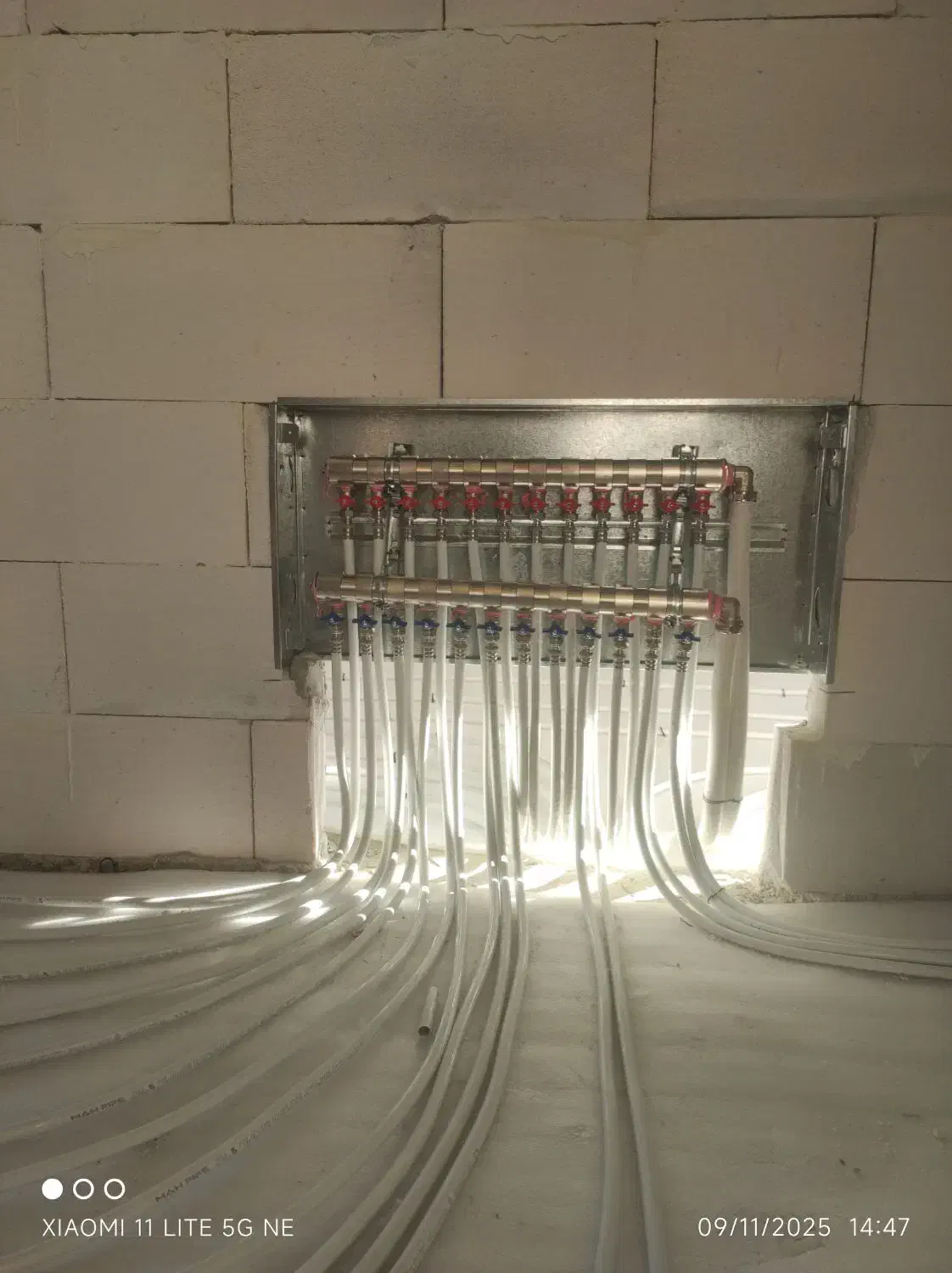 تاسیسات لوله کشی اب فاضلاب نصب پمپ منبع|خدمات پیشه و مهارت|کبودرآهنگ, |دیوار