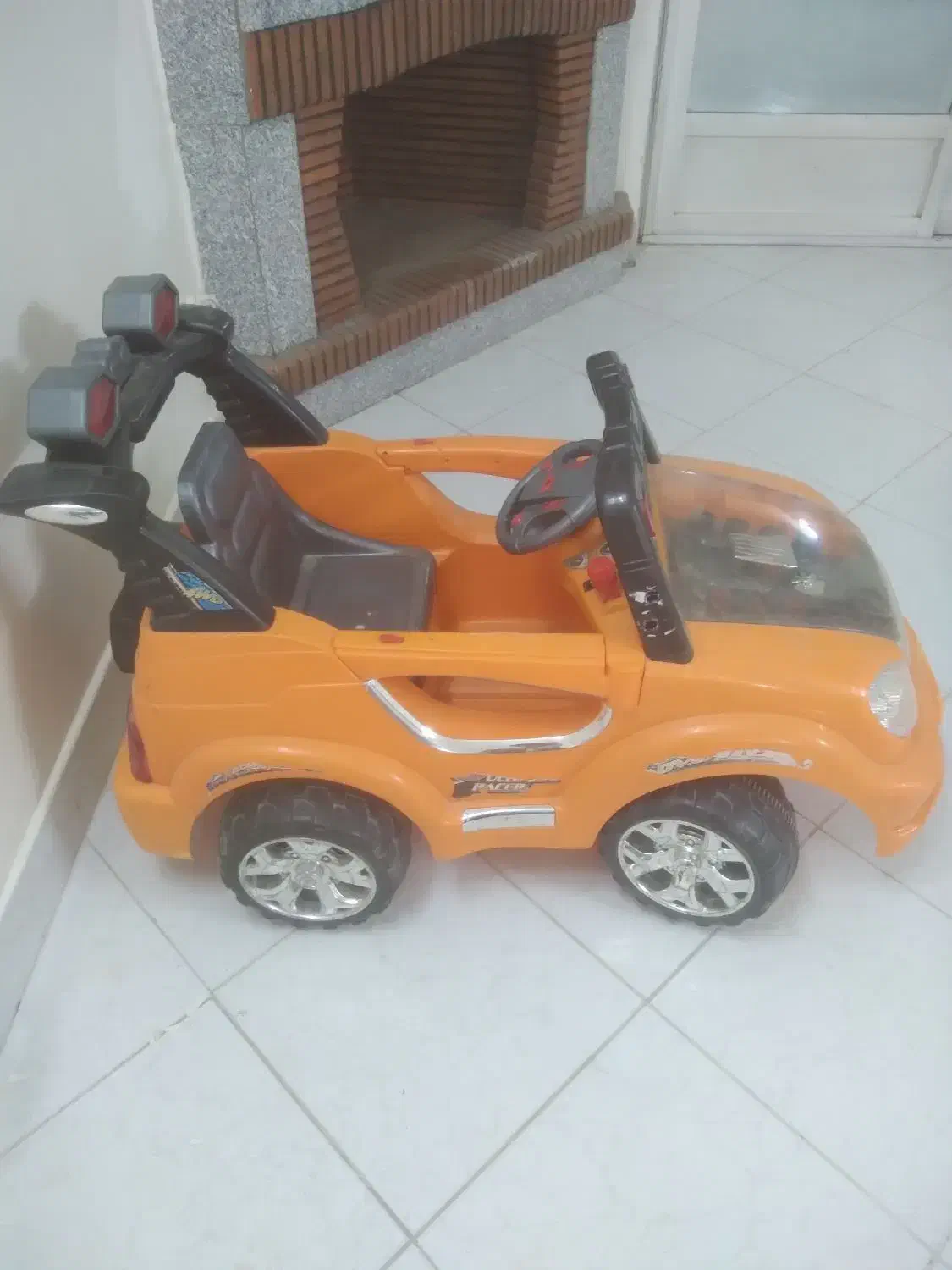 ماشین شارژی جیپ|اسباببازی|اصفهان, سروستان|دیوار