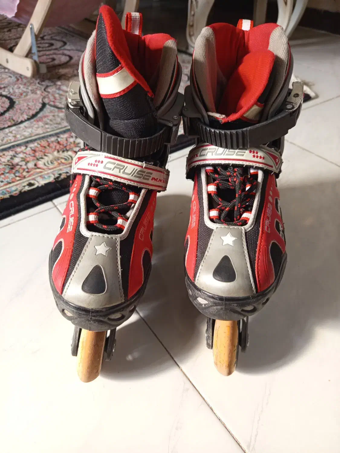 کفش اسکیت دخترانه کروس و کیسه بوکس|تجهیزات ورزشی|اصفهان, مرداویج|دیوار