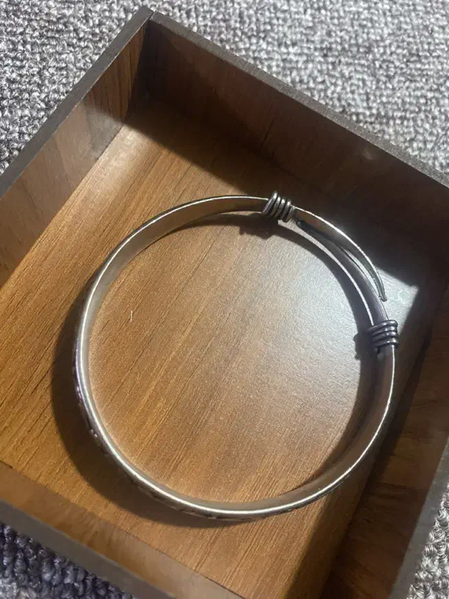 نقره با قدمت(کشور چین)|جواهرات|اهواز, نبوت|دیوار