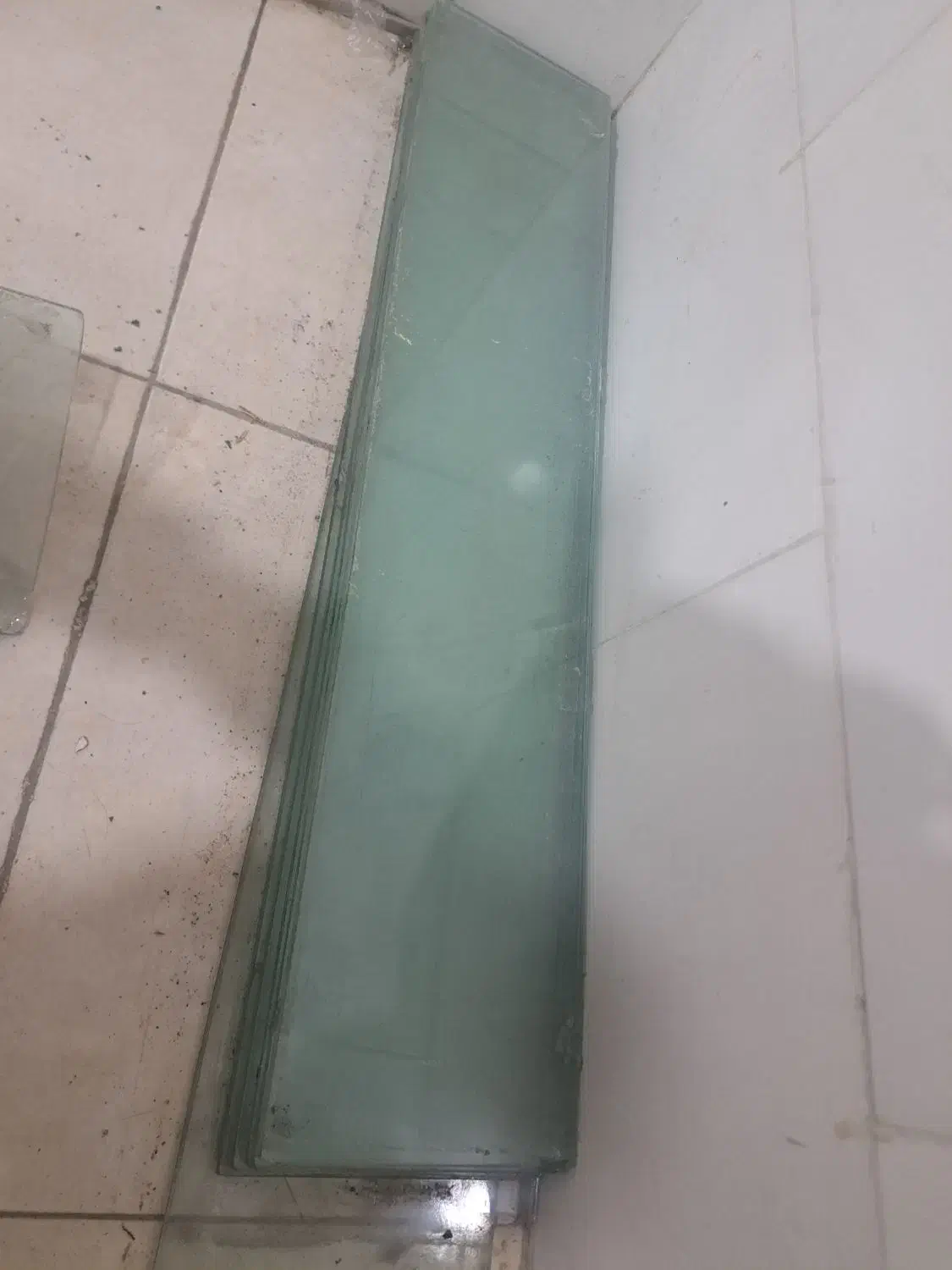 شیشه میرال ۷ عدد|مصالح و تجهیزات ساختمان|نسیم‌شهر, |دیوار