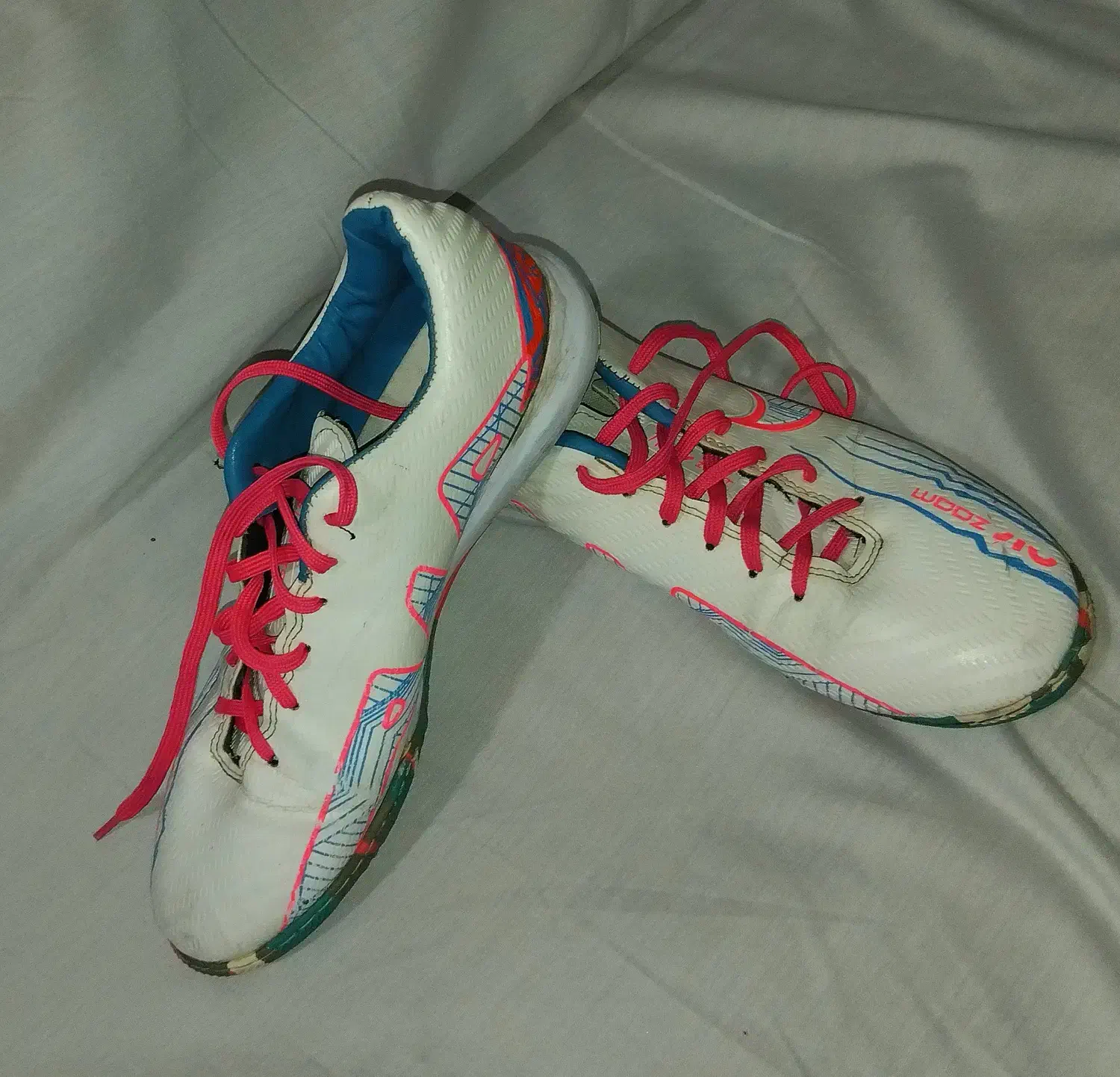 کفش سالن|ورزش‌های توپی|شیروان (خراسان), |دیوار