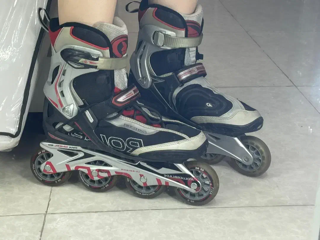 اسکیت رولر بیلید مدل max wheel 80|دوچرخه، اسکیت، اسکوتر|اسلام‌شهر, شهرک مفیدی|دیوار