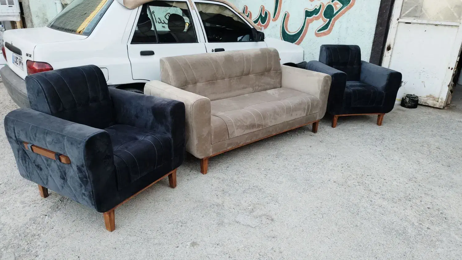 مبل هخامنش|مبلمان خانگی و میز عسلی|نیشابور, فرح بخش|دیوار