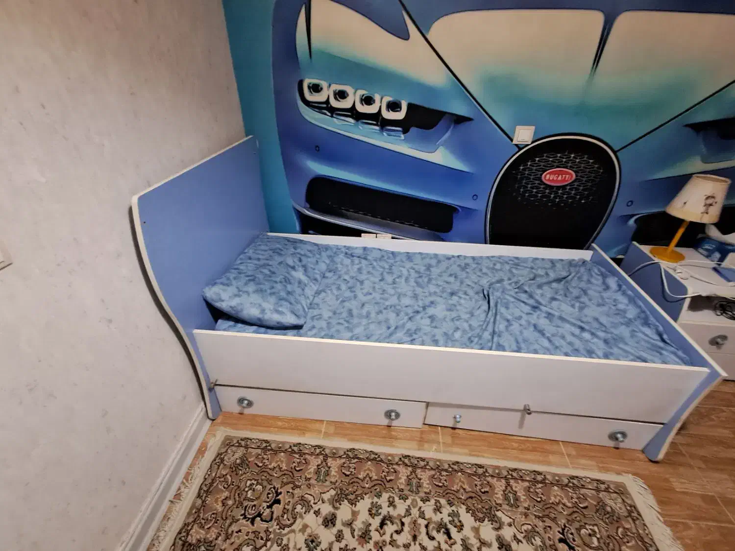 تخت نوجوان|تخت و سرویس خواب|هشتگرد, شهرک بعثت|دیوار