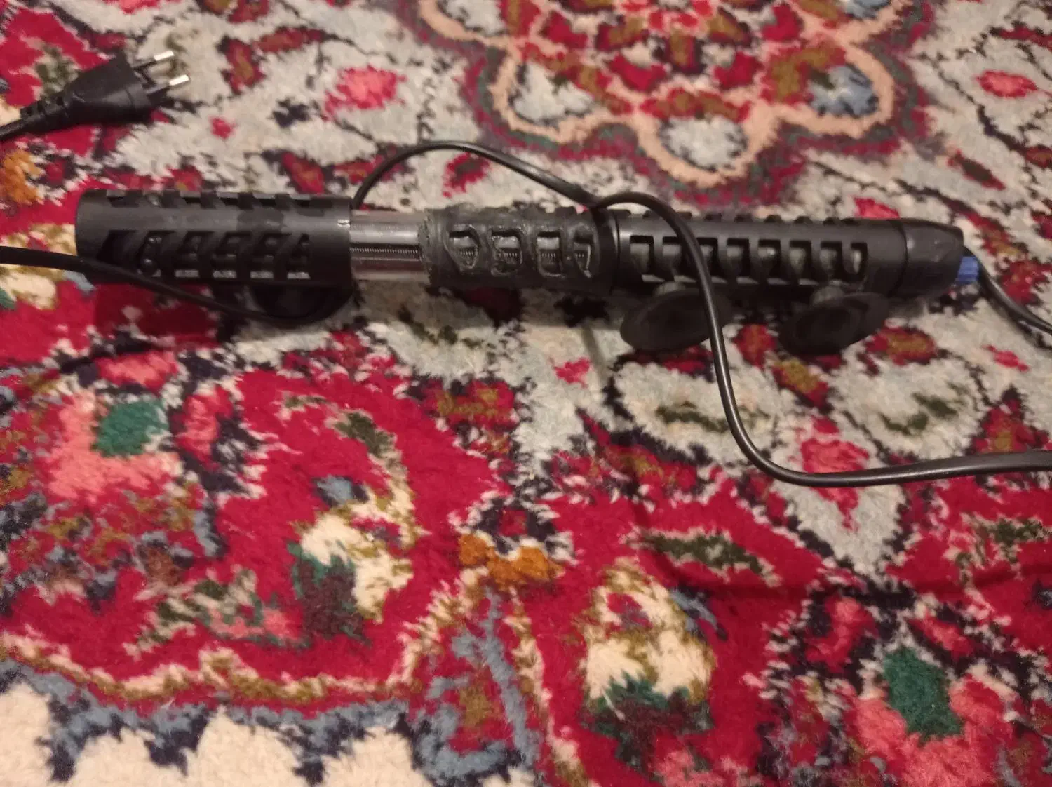 لوازم آکواریوم در حد نو|ماهی|قائن, |دیوار