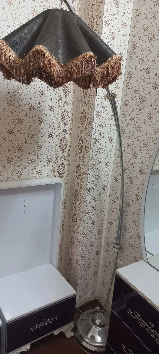 تخت خواب دونفره سفارشی چوب گردو|تخت و سرویس خواب|مشهد, هفده شهریور|دیوار