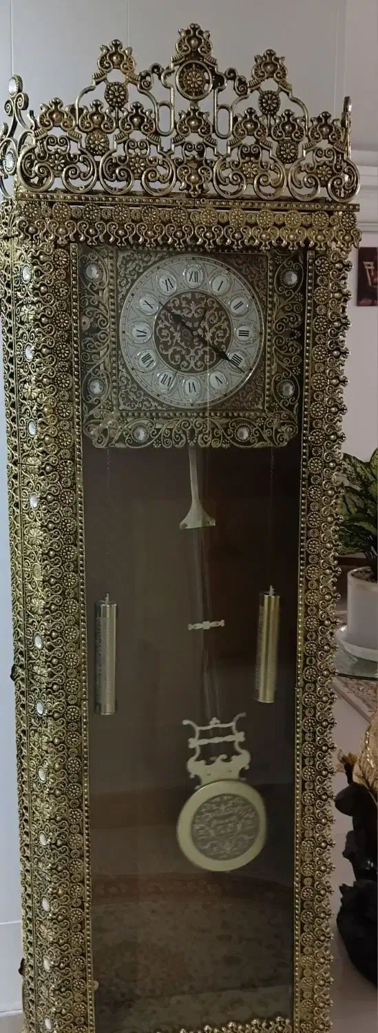 ساعت ایستاده زیبا و سالم|ساعت دیواری و تزئینی|نیشابور, شهرک اندیشه|دیوار