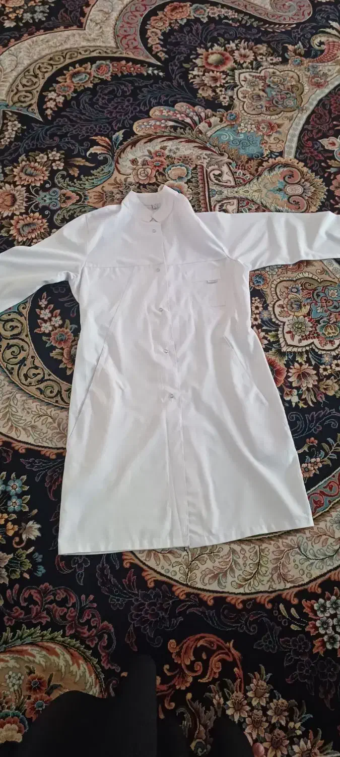 لباس سفید پرستاری|لباس|گنبد کاووس, |دیوار