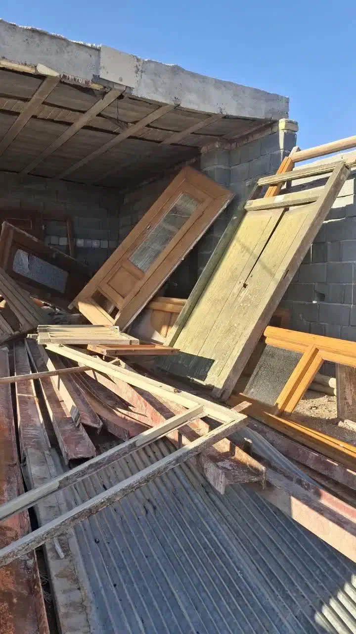 درب چوبی قدیمی|کلکسیون اشیاء عتیقه|شهرضا, |دیوار