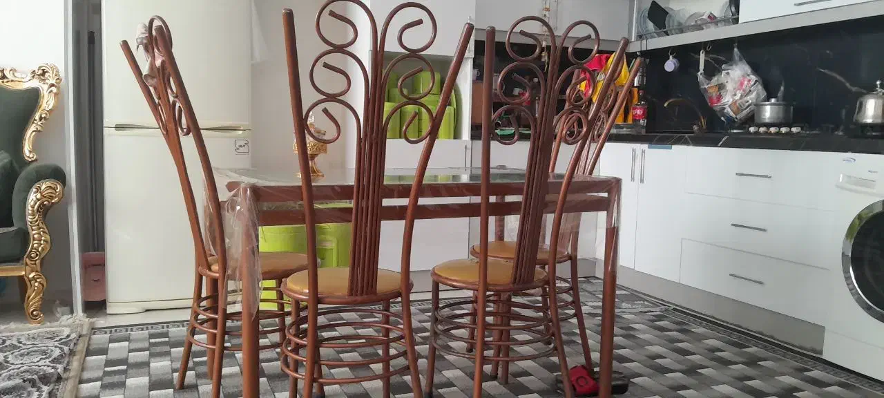 میز نهار خوری چهار نفره|میز و صندلی غذاخوری|گلبهار, شهر جدید گلبهار|دیوار