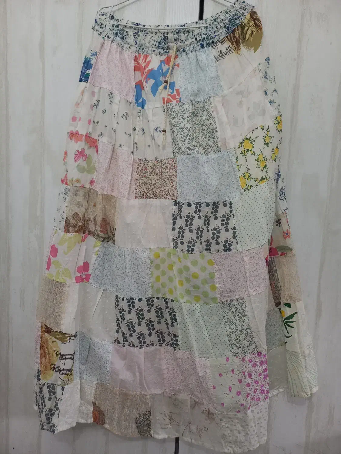 دامن|لباس|تهران, اتابک|دیوار