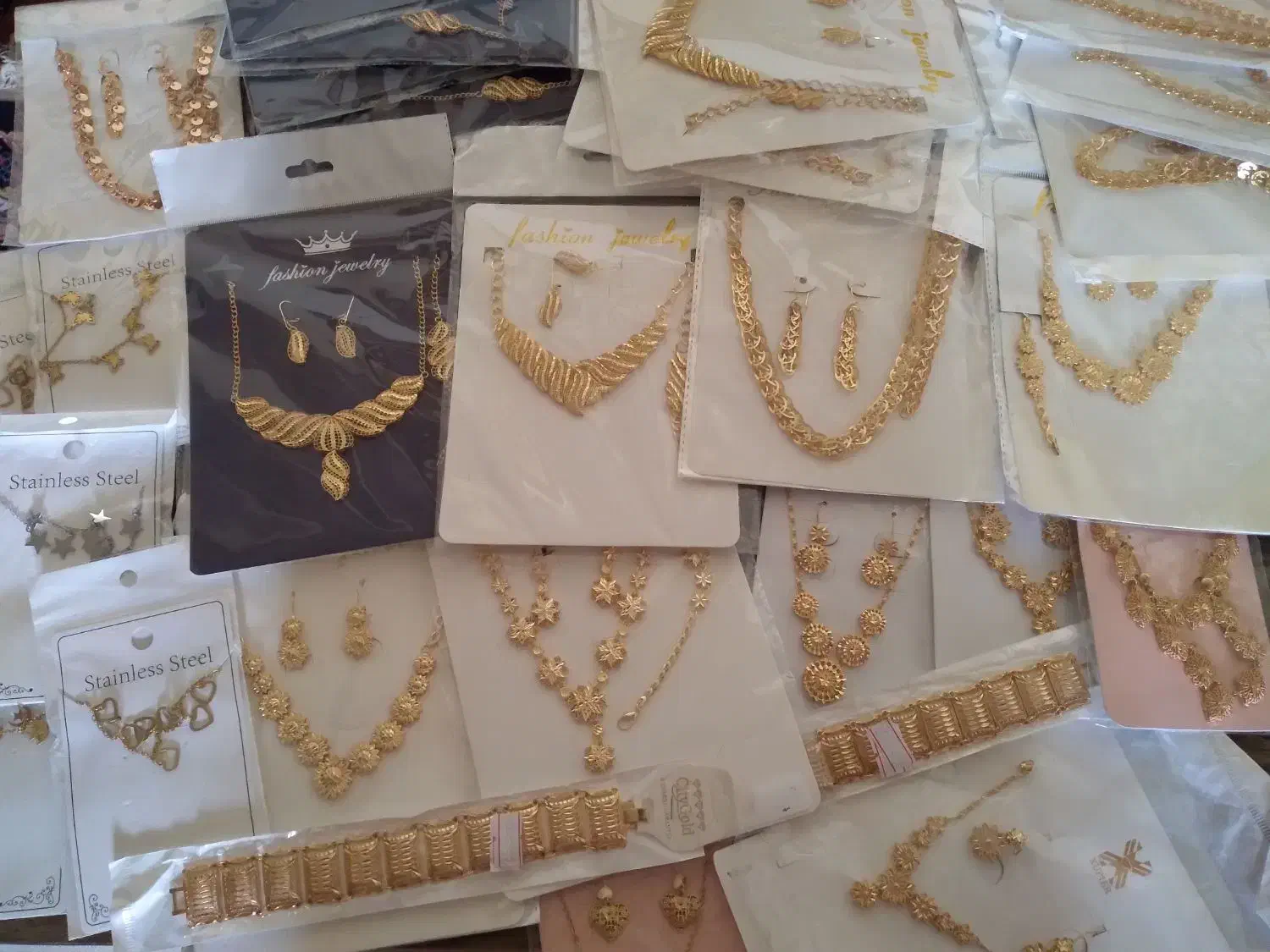 بدلیجات طلاروس۵سال گارانتی النگوانگشترنیمست عروس|بدلیجات|زنجان, |دیوار