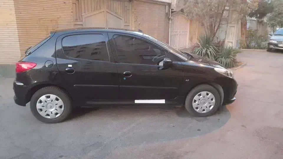 پژو ۲۰۷ دنده ای ۱۳۹۹|خودرو سواری و وانت|اصفهان, کشاورزی|دیوار