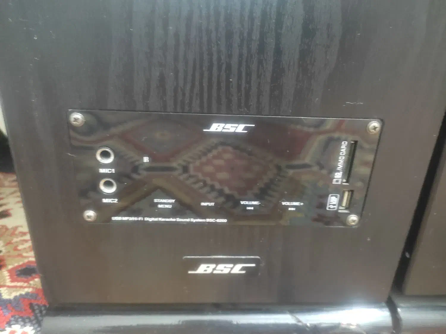 یک جفت اسپیکر خانگی در حد|سیستم صوتی خانگی|پیشوا, |دیوار