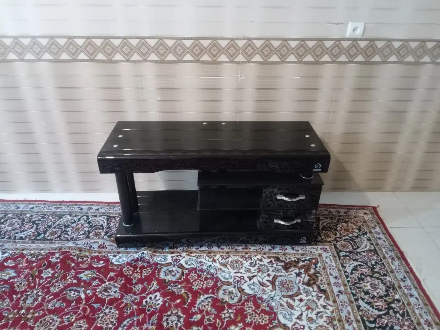 میز ال ای دی|میز تلویزیون|ایوان, |دیوار