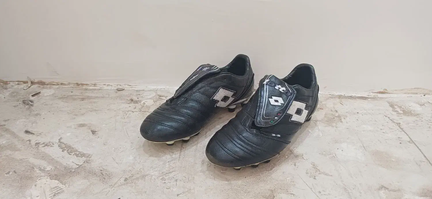 کفش فوتبال لوتو مدل اداپتو|کیف، کفش، کمربند|خوی, |دیوار